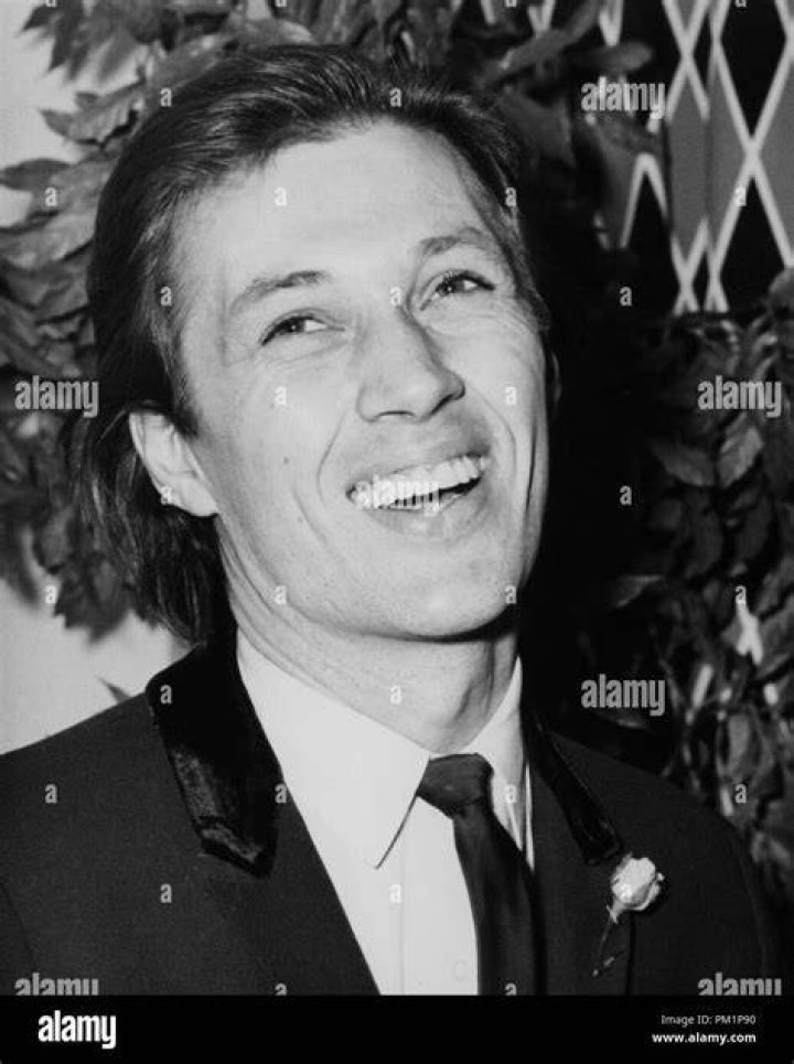 The Unparalleled Phoenix Carradine Gauthier: A Profile Of An Extraordinary Figure