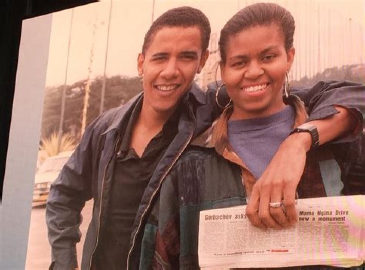 Where To Channel Barack And Michelle&rsquo;s First Kiss This Valentine&rsquo;s Day